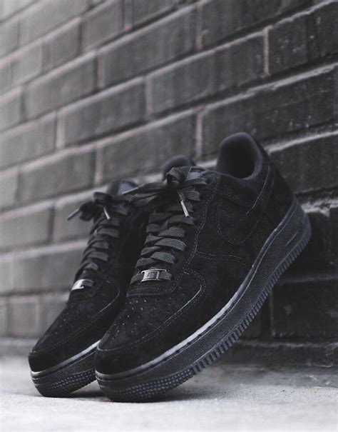 airforce 1 nike zwart suede|air force 1 all black.